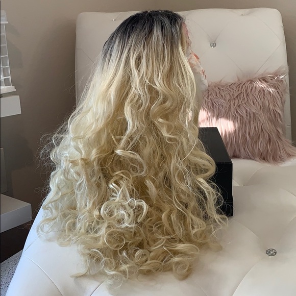 NWT ManeConcept BrownSugar Seamless Lace Front Wig - Picture 6 of 8